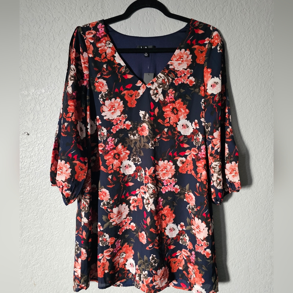 Lulus Dress Women’s Size Small Floral NWT 3/4 Slit Sleeve Above Knee A Shape